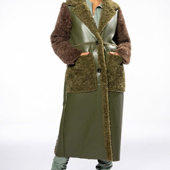 PLUS COMBO STYLE LONG PATENT TRENCH COAT WITH FUR TRIM ( BRAND NEW !!!!!! ) - Picture 1 of 7